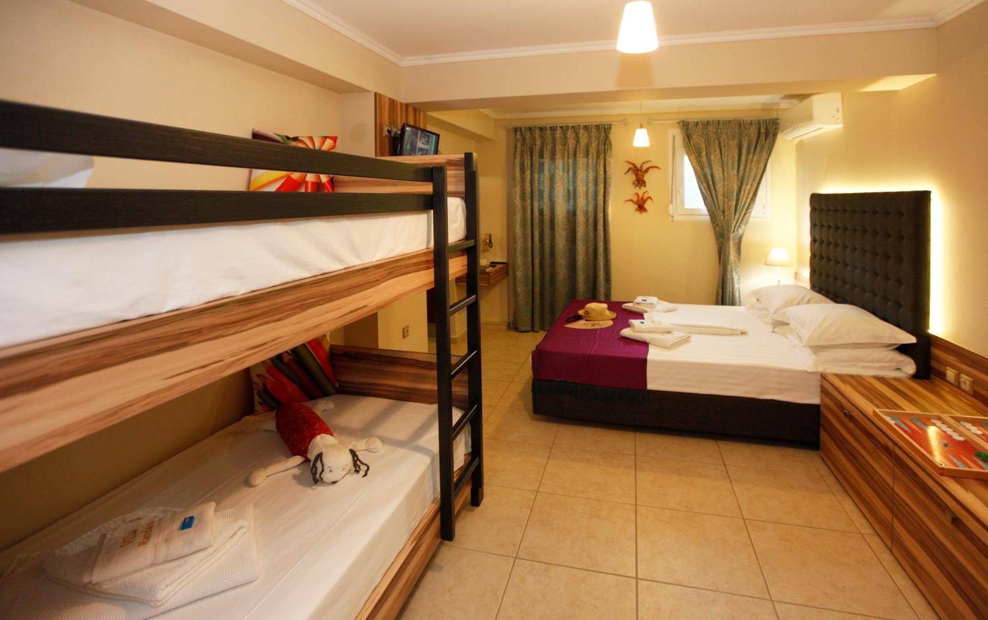 לימנאס Mandani Villa Luxury Apartments מראה חיצוני תמונה