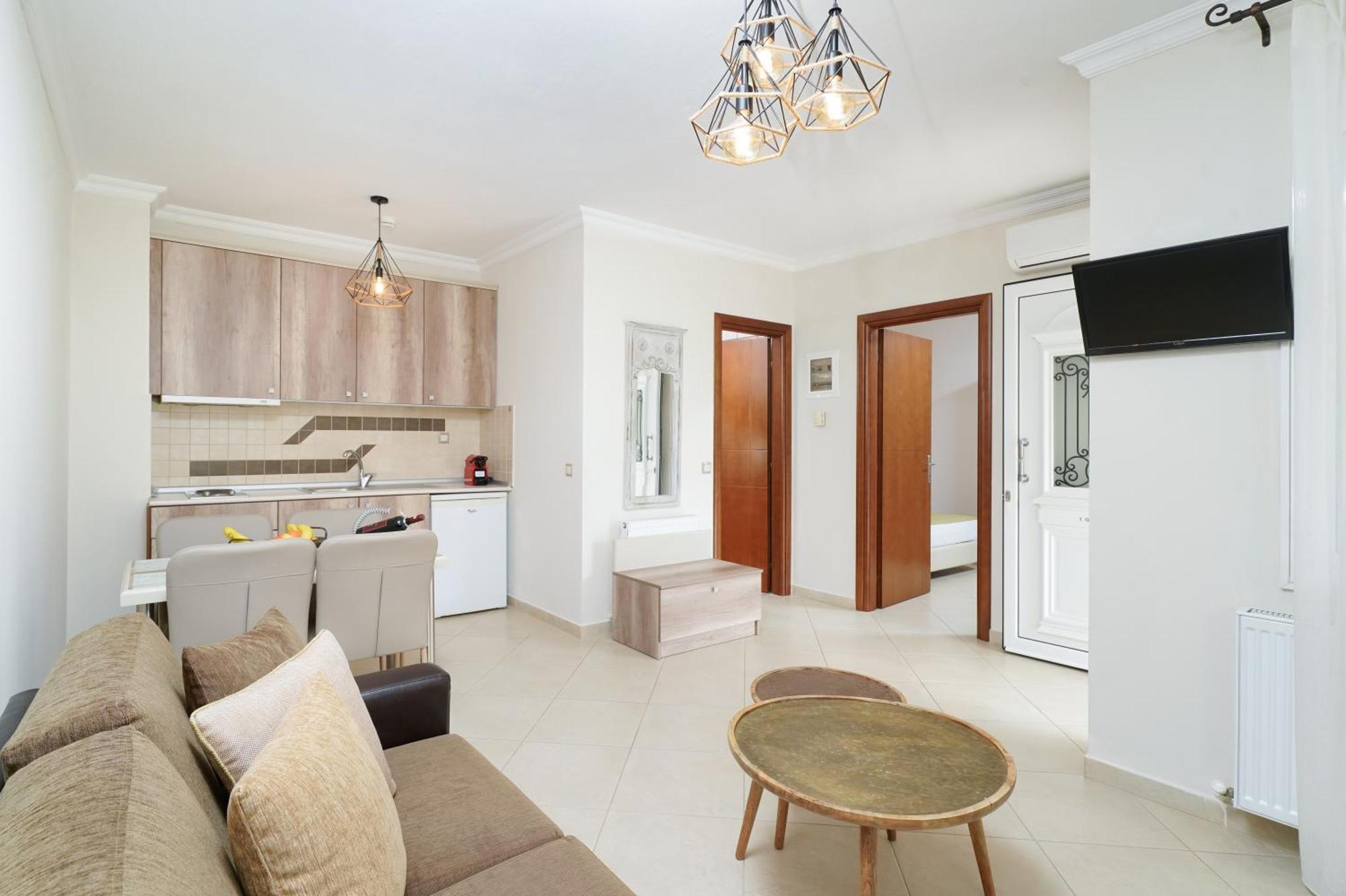 לימנאס Mandani Villa Luxury Apartments מראה חיצוני תמונה